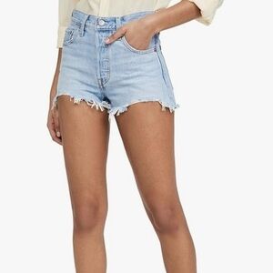Levi’s Light Wash High Rise Denim Shorts 33